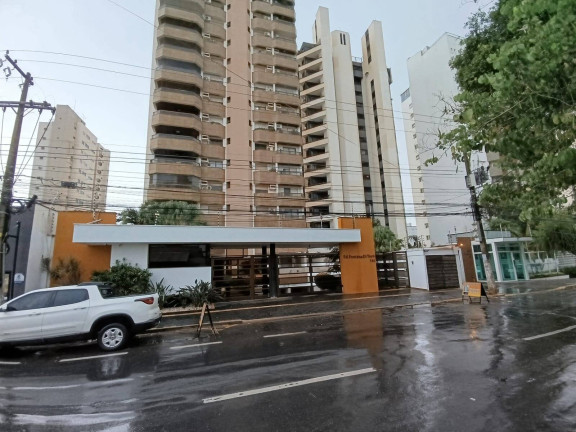 Apartamento com 4 Quartos à Venda, 290 m² em Quilombo - Cuiabá