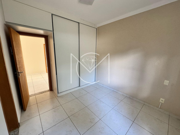 Imagem Casa com 5 Quartos à Venda, 350 m² em Clube Dos 200 - Esmeraldas Imagem Casa com 5 Quartos à Venda, 350 m² em Clube Dos 200 - Esmeraldas