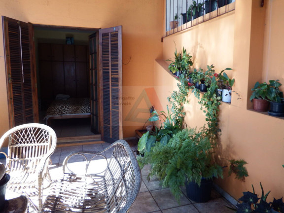 Casa com 3 Quartos para Alugar, 260 m² em Vila Mazzei - Santo André