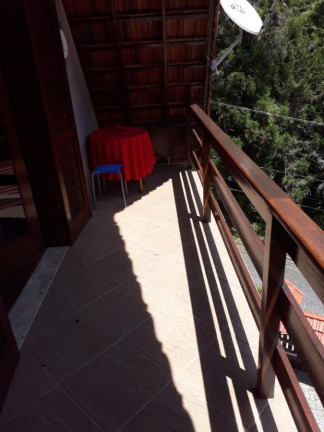 Imagem Casa com 6 Quartos à Venda, 327 m² em Debossan - Nova Friburgo