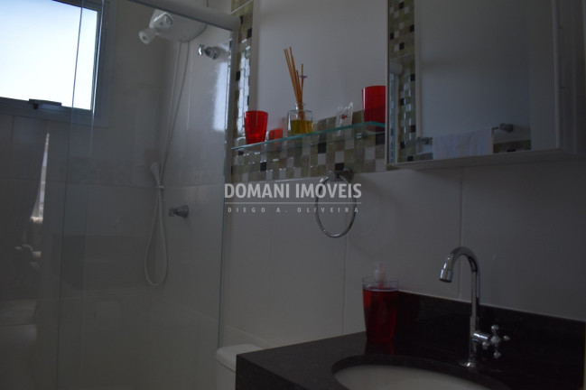 Imagem Imóvel com 2 Quartos à Venda, 55 m² em Região Da Abernéssia - Campos Do Jordão