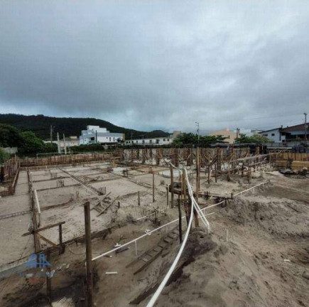 Imagem Imóvel com 2 Quartos à Venda, 92 m² em Barra Da Lagoa - Florianópolis