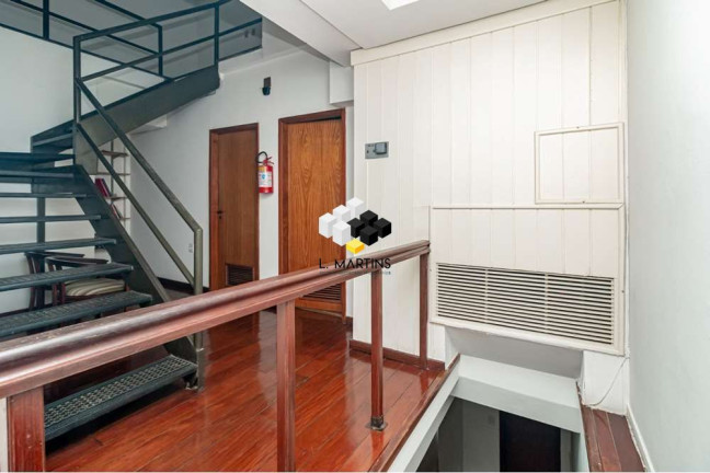Imagem Casa com 5 Quartos à Venda, 450 m² em Bom Fim - Porto Alegre Imagem Casa com 5 Quartos à Venda, 450 m² em Bom Fim - Porto Alegre