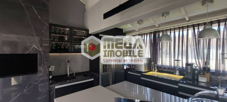 Imagem Apartamento com 3 Quartos à Venda, 160 m² em Lagoa Da Conceição - Florianópolis Imagem Apartamento com 3 Quartos à Venda, 160 m² em Lagoa Da Conceição - Florianópolis