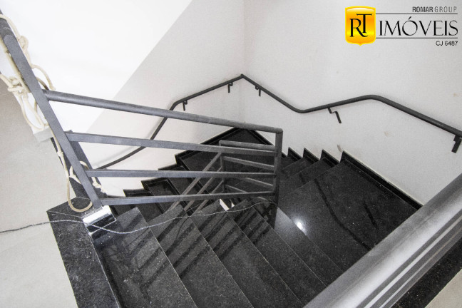Imagem Apartamento com 2 Quartos à Venda, 65 m² em Palmeiras - Cabo Frio