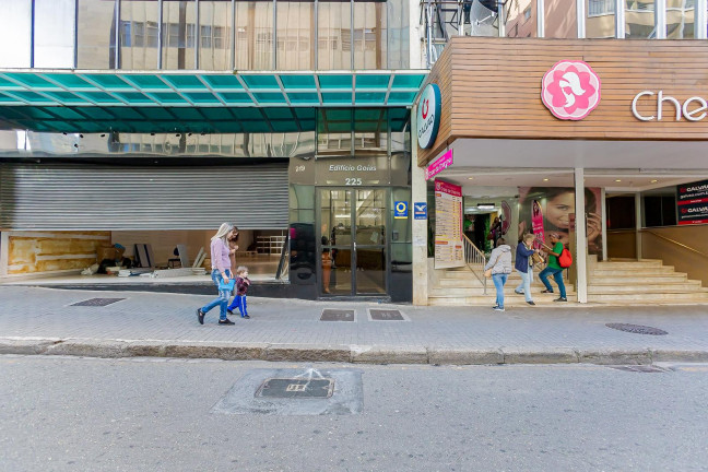 Sala Comercial à Venda, 115 m² em Centro - Curitiba