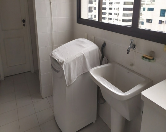 Imagem Apartamento com 3 Quartos à Venda, 170 m² em Pitangueiras - Guarujá