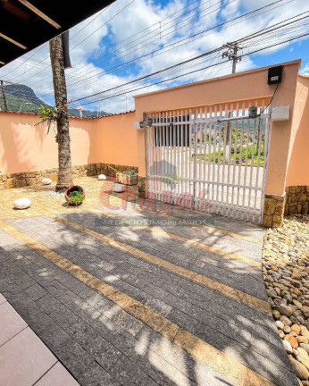 Imagem Casa com 4 Quartos à Venda, 252 m² em Indaiá - Caraguatatuba Imagem Casa com 4 Quartos à Venda, 252 m² em Indaiá - Caraguatatuba