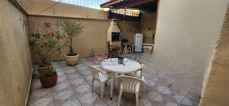 Imagem Sobrado com 4 Quartos à Venda, 175 m² em Nova Cerejeira - Atibaia