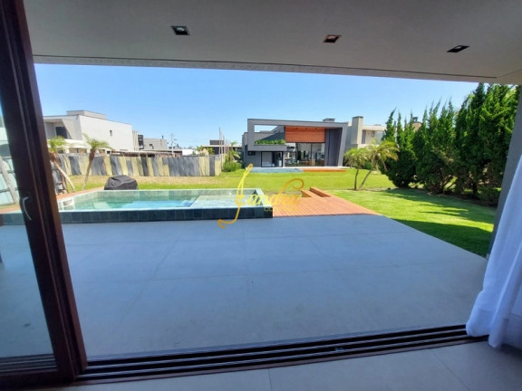 Imagem Casa de Condomínio com 5 Quartos à Venda, 327 m² em Remanso - Xangri-la