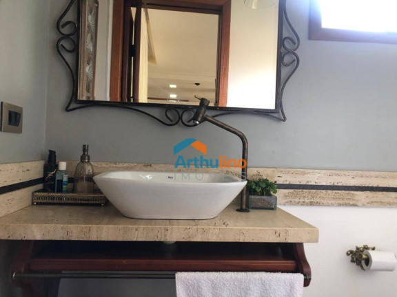 Imagem Casa com 3 Quartos à Venda, 225 m² em Fazendinha - Carapicuíba