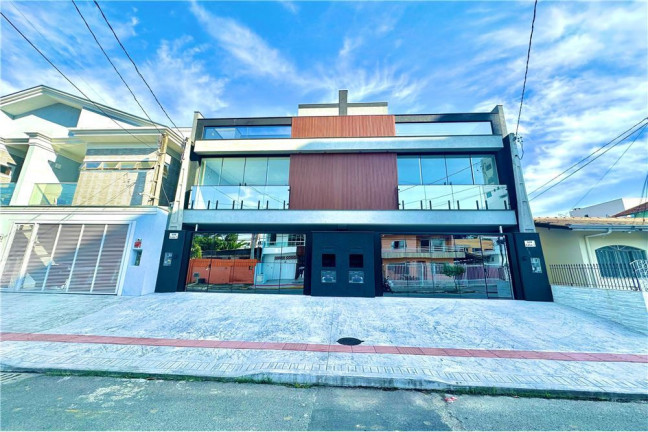 Imagem Casa com 3 Quartos à Venda, 264 m² em Nações - Balneário Camboriú