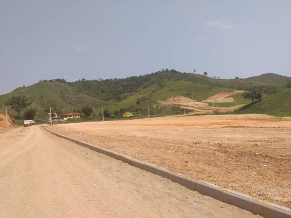 Imagem Terreno à Venda, 360 m² em Rio Bonito Imagem Terreno à Venda, 360 m² em Rio Bonito