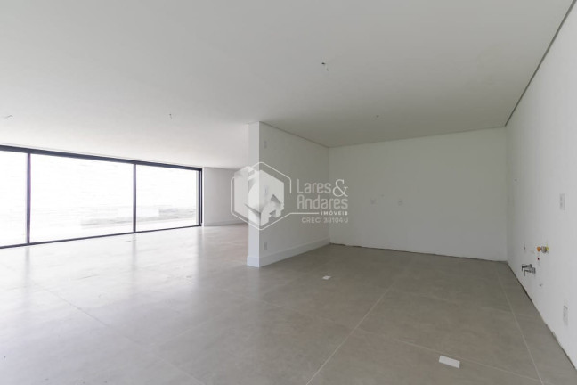 Imagem Casa com 3 Quartos à Venda, 739 m² em Brooklin - São Paulo Imagem Casa com 3 Quartos à Venda, 739 m² em Brooklin - São Paulo