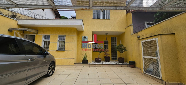 Imóvel com 3 Quartos para Alugar, 145 m² em Vila Paulicéia - São Paulo