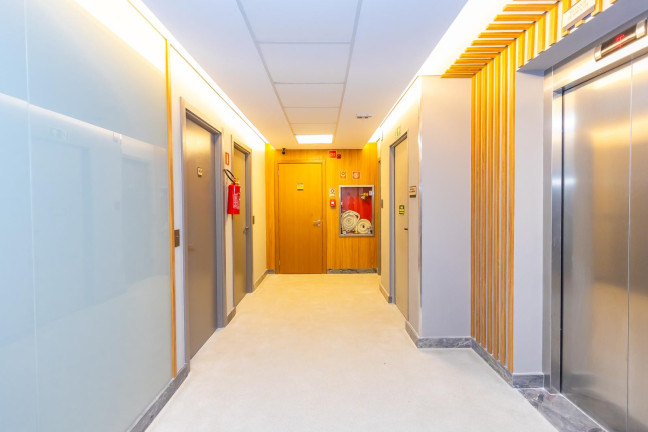 Imagem Sala Comercial para Alugar, 33 m² em Campo Comprido - Curitiba