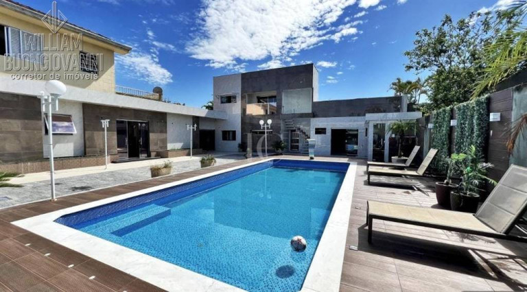 Imagem Casa com 5 Quartos à Venda, em Florida - Praia Grande Imagem Casa com 5 Quartos à Venda, em Florida - Praia Grande