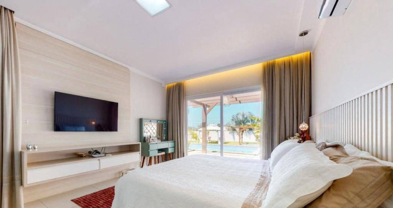 Imagem Casa com 3 Quartos à Venda, 769 m² em Santa Regina - Camboriú