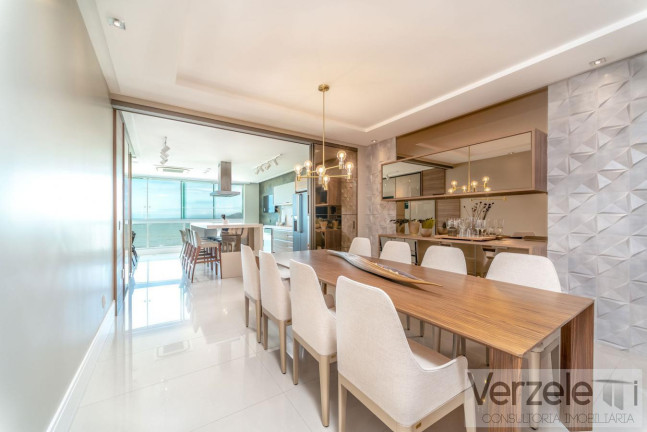 Imagem Apartamento com 4 Quartos à Venda, 320 m² em Centro - Balneário Camboriú Imagem Apartamento com 4 Quartos à Venda, 320 m² em Centro - Balneário Camboriú