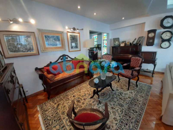Imagem Apartamento com 3 Quartos à Venda, 300 m² em Copacabana - Rio De Janeiro Imagem Apartamento com 3 Quartos à Venda, 300 m² em Copacabana - Rio De Janeiro
