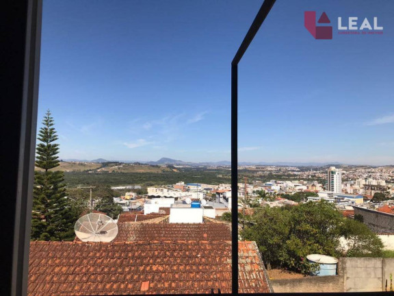Imagem Casa com 4 Quartos à Venda, 390 m² em Santa Doroteia - Pouso Alegre