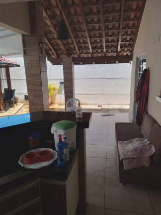 Imagem Casa com 2 Quartos à Venda, 215 m² em Loteamento Residencial Andrade - Pindamonhangaba