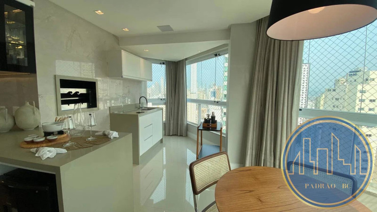 Imagem Apartamento com 3 Quartos à Venda, 136 m² em Centro - Balneário Camboriú Imagem Apartamento com 3 Quartos à Venda, 136 m² em Centro - Balneário Camboriú