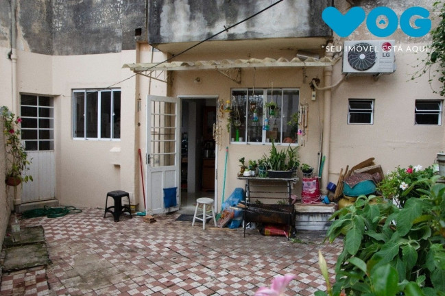 Imagem Imóvel com 2 Quartos à Venda, 59 m² em Petrópolis - Porto Alegre Imagem Imóvel com 2 Quartos à Venda, 59 m² em Petrópolis - Porto Alegre