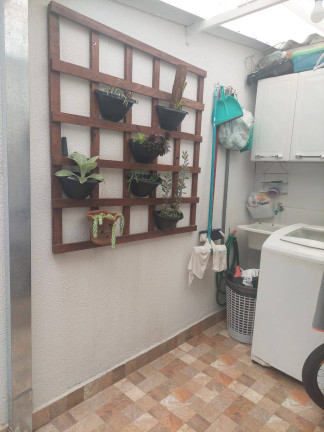 Imagem Sobrado com 2 Quartos à Venda,  em Caguassu - Sorocaba
