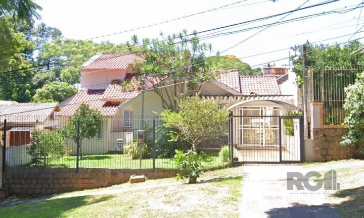 Casa com 4 Quartos à Venda,  em Santa Tereza - Porto Alegre