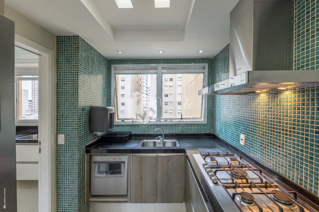 Imagem Apartamento com 3 Quartos à Venda, 172 m² em Aclimação - São Paulo Imagem Apartamento com 3 Quartos à Venda, 172 m² em Aclimação - São Paulo