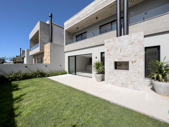 Imagem Casa com 4 Quartos à Venda, 218 m² em -- - Xangri-la Imagem Casa com 4 Quartos à Venda, 218 m² em -- - Xangri-la
