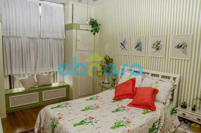 Imagem Casa com 5 Quartos à Venda, 550 m² em Jardim Botânico - Rio De Janeiro