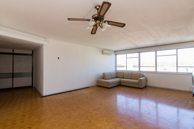 Imagem Imóvel com 3 Quartos à Venda, 174 m² em Centro Histórico - Porto Alegre Imagem Imóvel com 3 Quartos à Venda, 174 m² em Centro Histórico - Porto Alegre