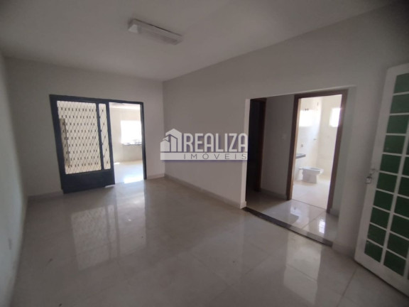 Imagem Casa com 4 Quartos à Venda, 330 m² em Estados Unidos - Uberaba Imagem Casa com 4 Quartos à Venda, 330 m² em Estados Unidos - Uberaba