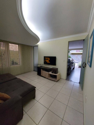 Imagem Casa com 4 Quartos à Venda, 375 m² em Názia I - Vespasiano