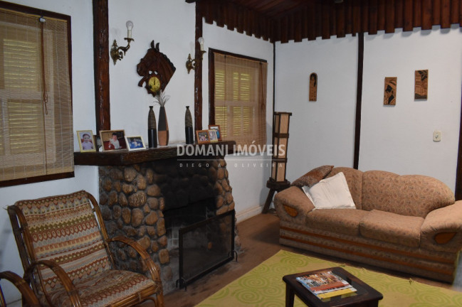 Imagem Casa com 2 Quartos para Alugar, 194 m² em Região De Descansópolis - Campos Do Jordão Imagem Casa com 2 Quartos para Alugar, 194 m² em Região De Descansópolis - Campos Do Jordão
