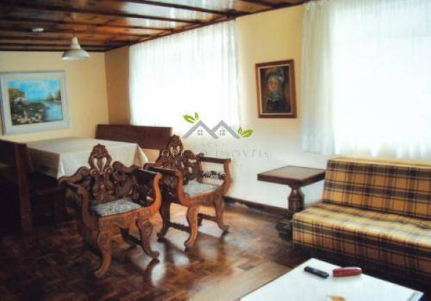 Imagem Casa com 5 Quartos à Venda, 360 m² em Vila Capivari - Campos Do Jordão