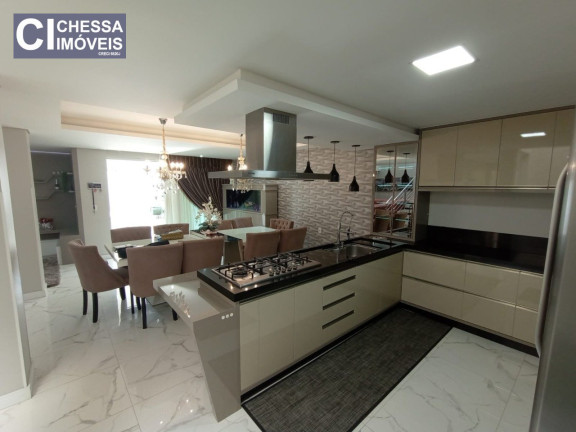 Imagem Casa com 6 Quartos à Venda, 377 m² em Fazenda - Itajaí