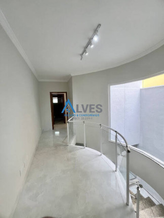 Imagem Sobrado com 3 Quartos à Venda, 210 m² em Parque Das Nações - Santo André