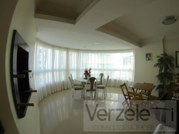Imagem Apartamento com 3 Quartos para Temporada, 146 m² em Centro - Balneário Camboriú Imagem Apartamento com 3 Quartos para Temporada, 146 m² em Centro - Balneário Camboriú