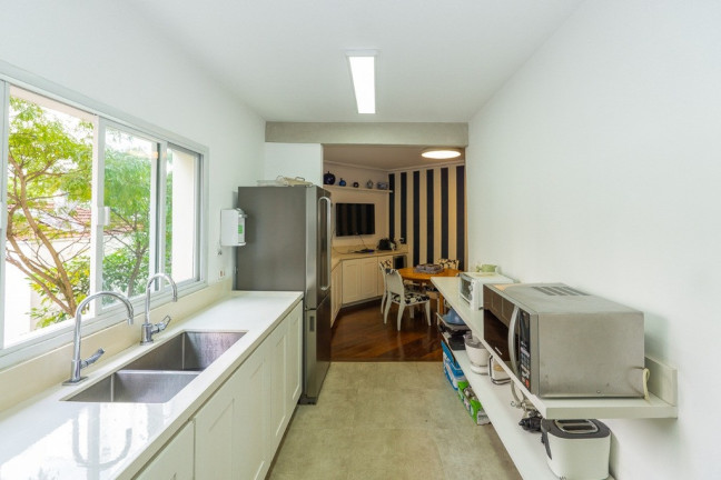 Imagem Imóvel com 3 Quartos à Venda, 210 m² em Moema - São Paulo
