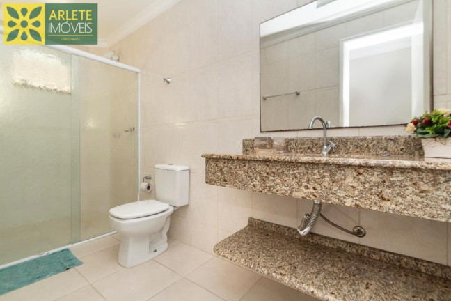 Imagem Apartamento com 2 Quartos para Alugar ou Temporada, 80 m² em Centro - Bombinhas