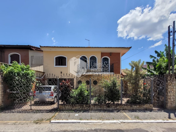 Casa com 4 Quartos à Venda, 280 m² em Vila Carrão - São Paulo