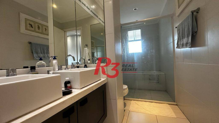 Imagem Apartamento com 3 Quartos à Venda, 181 m² em Gonzaga - Santos