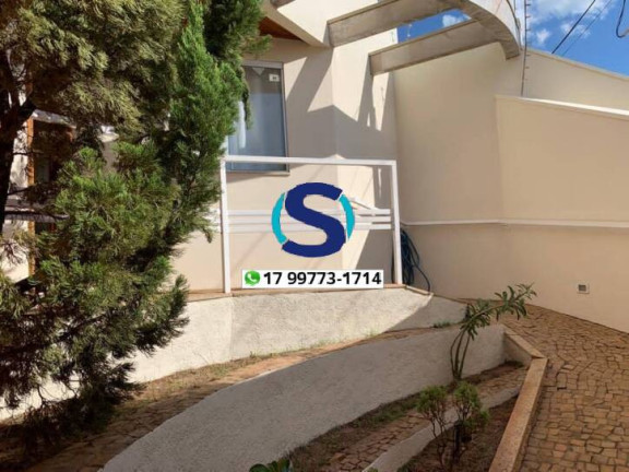 Imagem Casa com 3 Quartos à Venda, 242 m² em Centro - Fernandópolis Imagem Casa com 3 Quartos à Venda, 242 m² em Centro - Fernandópolis