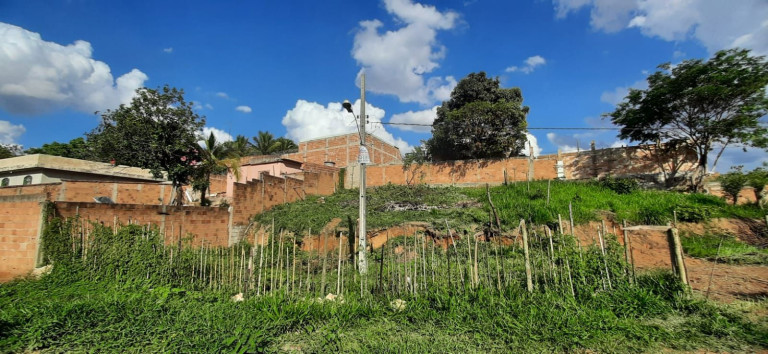 Imagem Terreno à Venda, 411 m² em Florença - Ribeirão Das Neves Imagem Terreno à Venda, 411 m² em Florença - Ribeirão Das Neves