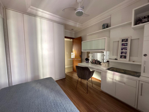 Imagem Imóvel com 3 Quartos à Venda, 180 m² em Praia Da Costa - Vila Velha Imagem Imóvel com 3 Quartos à Venda, 180 m² em Praia Da Costa - Vila Velha
