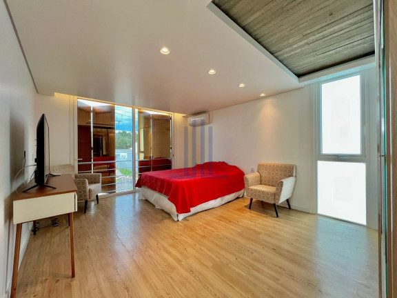 Imagem Casa com 3 Quartos à Venda, 273 m² em São José - Santa Maria