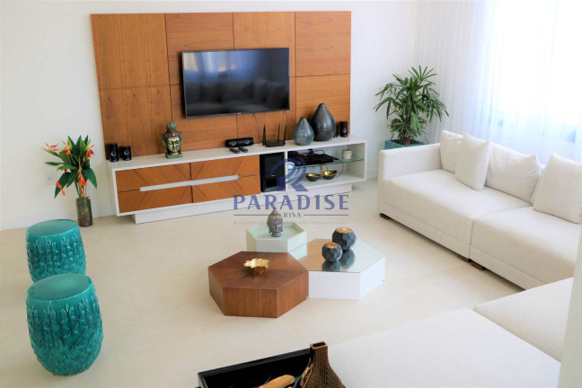 Imagem Casa com 8 Quartos à Venda, 362 m² em Guarajuba - Camaçari